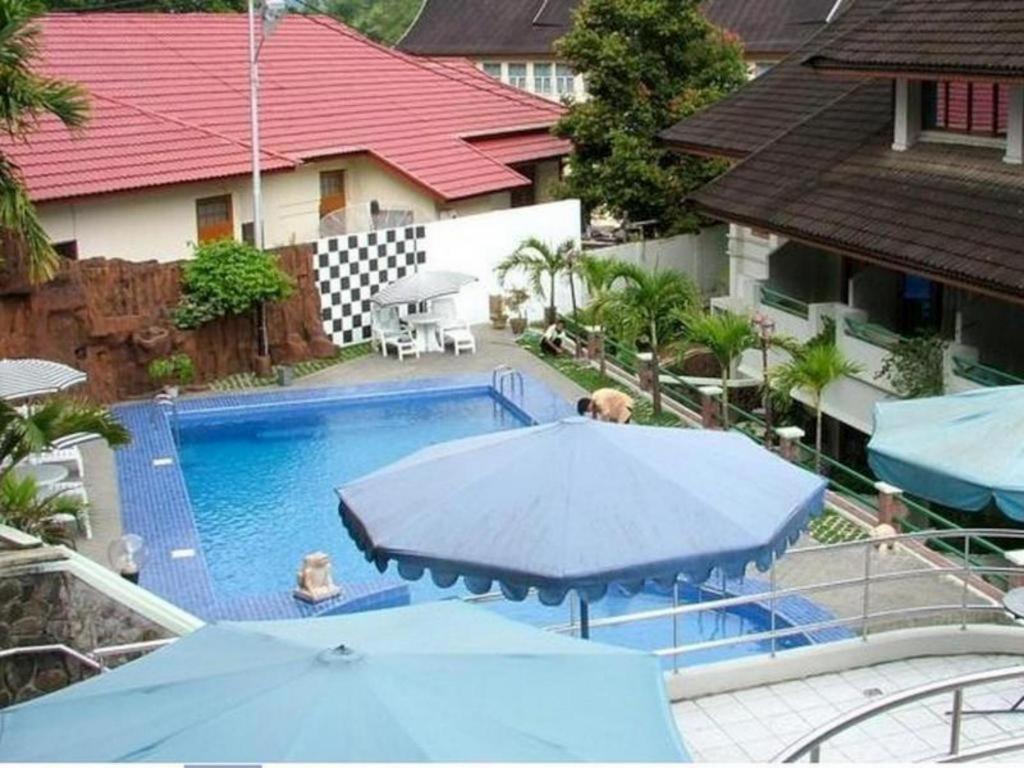 Royal Denai Hotel Bukittinggi Exterior photo
