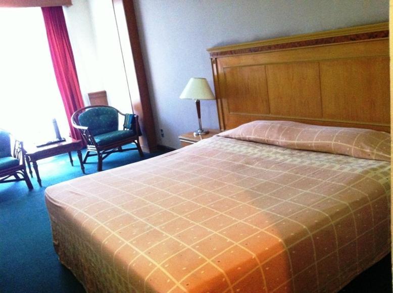 Royal Denai Hotel Bukittinggi Room photo